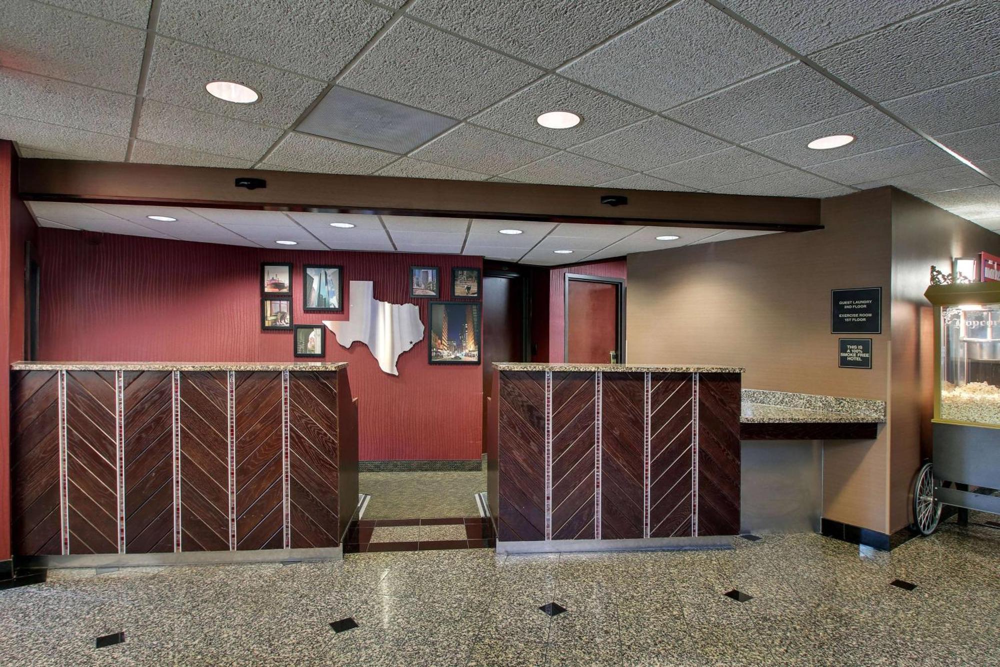 Heritage Inn & Suites The Woodlands, Trademark By Wyndham Bagian luar foto