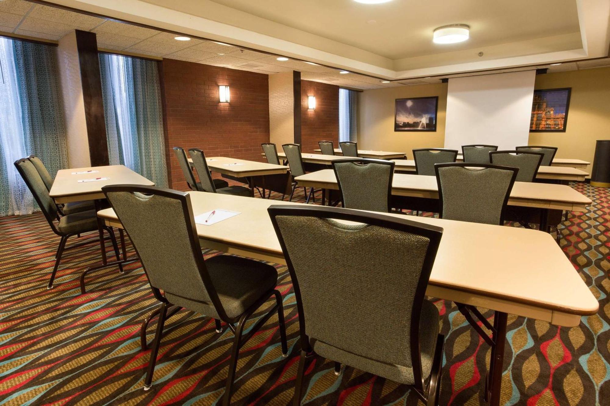 Heritage Inn & Suites The Woodlands, Trademark By Wyndham Bagian luar foto