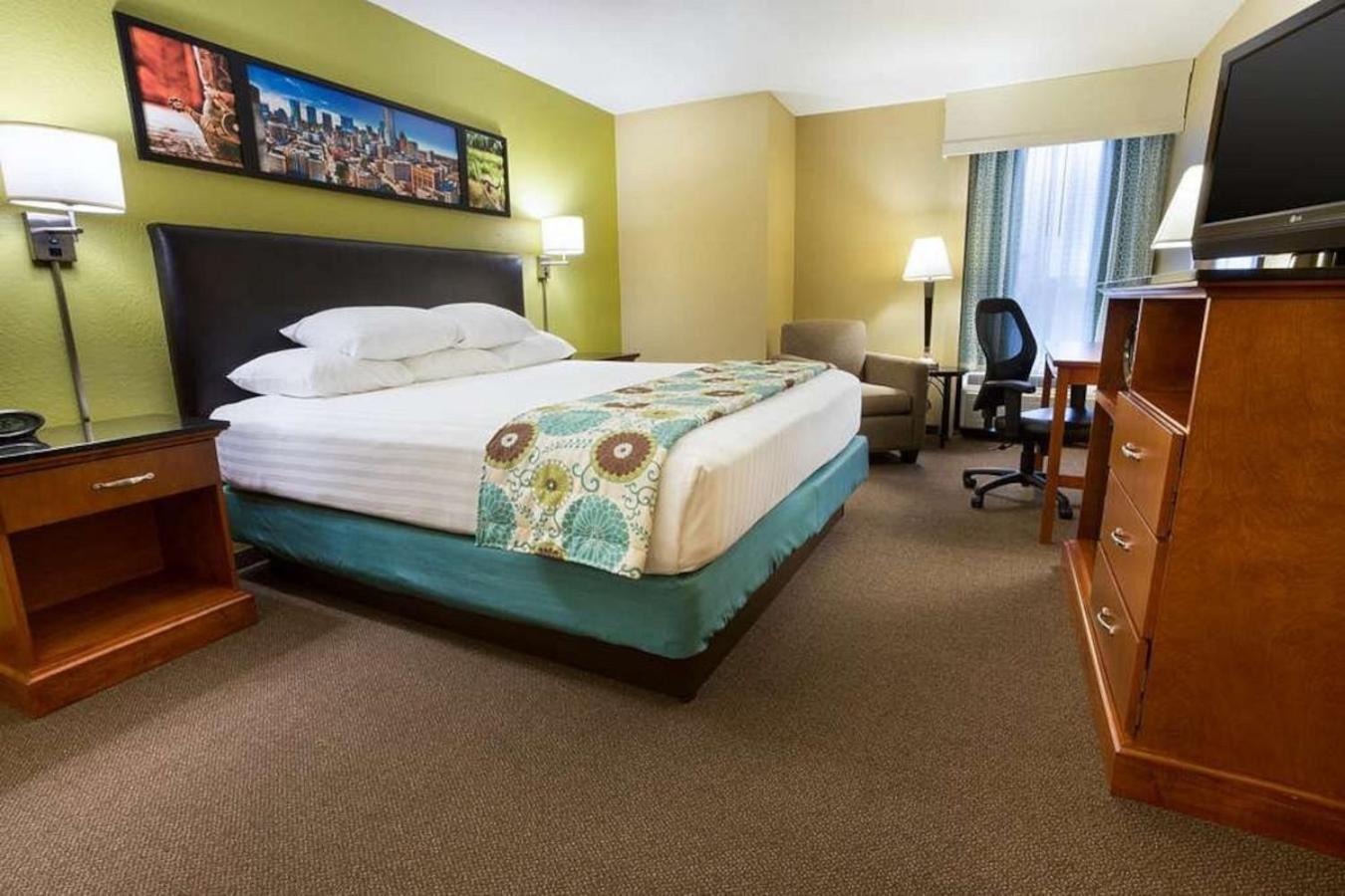 Heritage Inn & Suites The Woodlands, Trademark By Wyndham Bagian luar foto