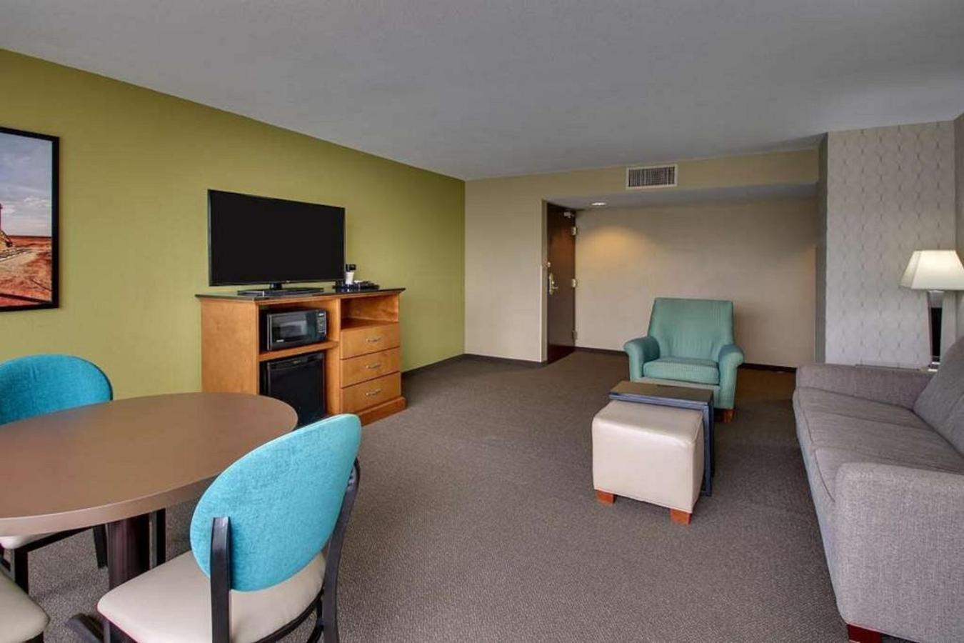 Heritage Inn & Suites The Woodlands, Trademark By Wyndham Bagian luar foto