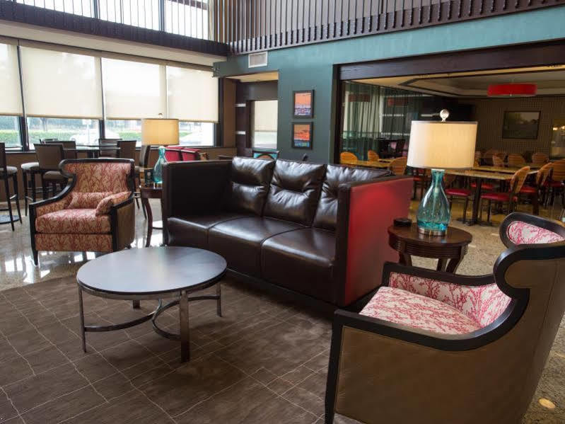 Heritage Inn & Suites The Woodlands, Trademark By Wyndham Bagian luar foto